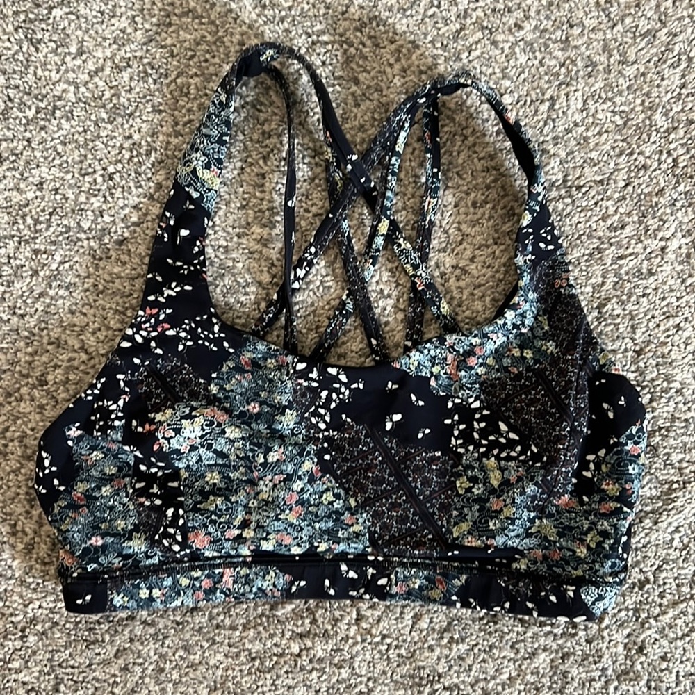 Lululemon bra